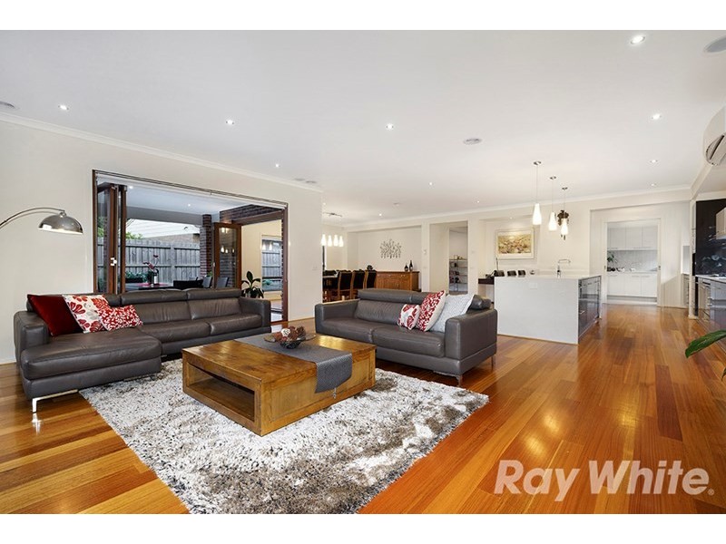 73 Phoenix Drive, Wheelers Hill VIC 3150