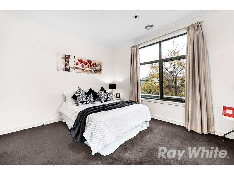 13 Camville Road, Mulgrave VIC 3170