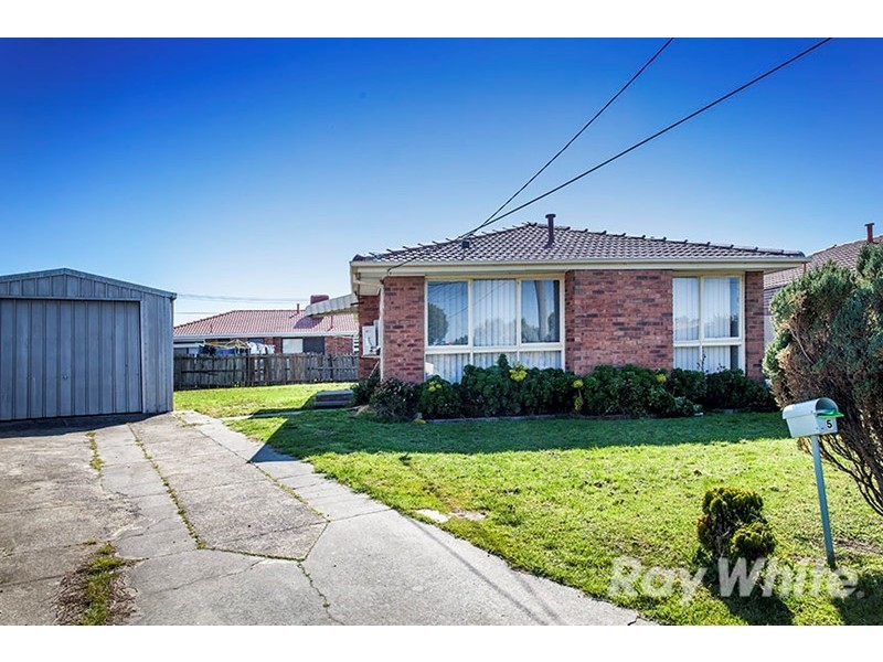 5 Hyde Court, Dandenong VIC 3175