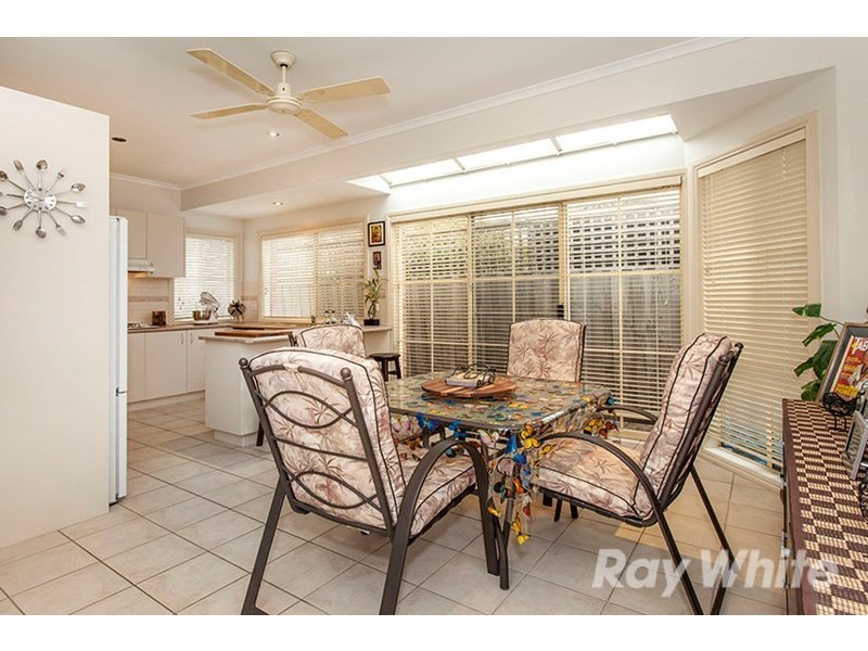 1/1 Pine Tree Avenue, Glen Waverley VIC 3150