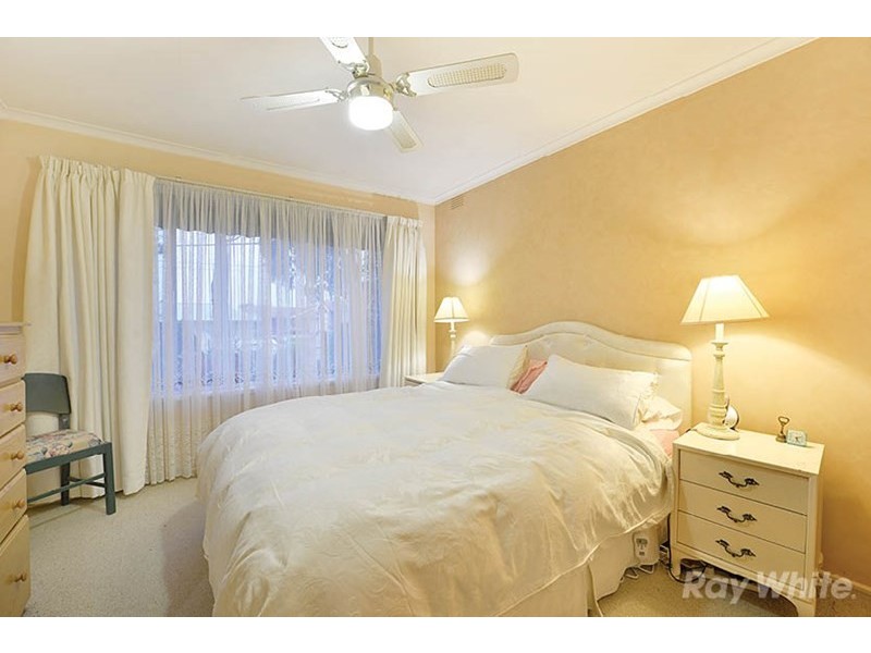 24 Burke Road, Ferntree Gully VIC 3156