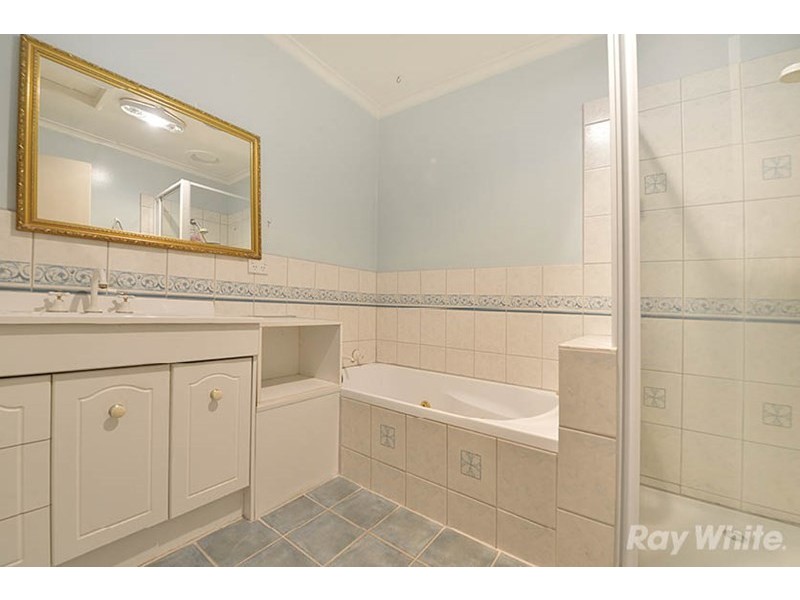 24 Burke Road, Ferntree Gully VIC 3156