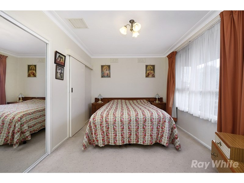 49 Kambara Drive, Mulgrave VIC 3170
