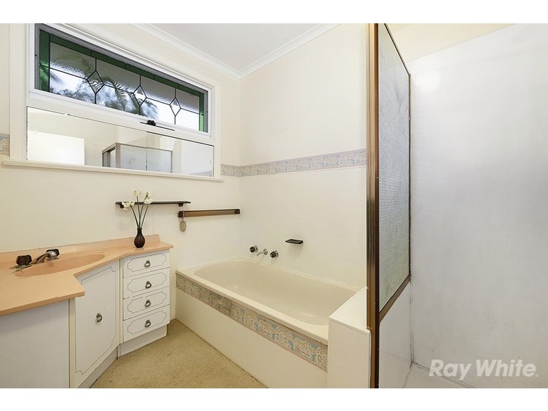 49 Kambara Drive, Mulgrave VIC 3170