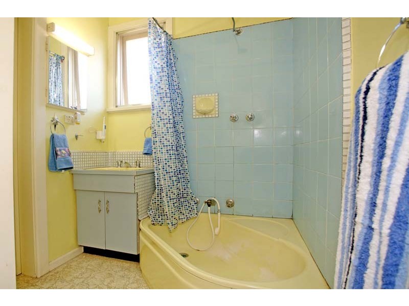 28 Hampshire Road, Glen Waverley VIC 3150