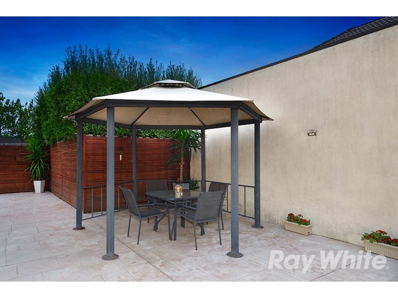 2/21 Roberts Avenue, Mulgrave VIC 3170