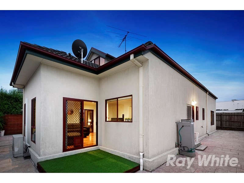 2/21 Roberts Avenue, Mulgrave VIC 3170