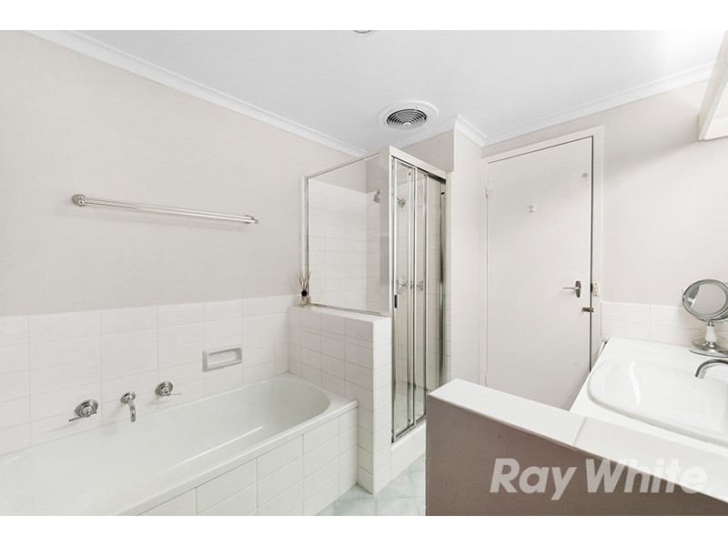 7 Dunsmuir Drive, Mount Waverley VIC 3149