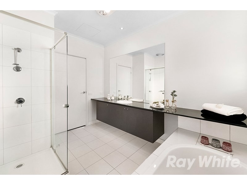 4 Macaulay Place, Mulgrave VIC 3170