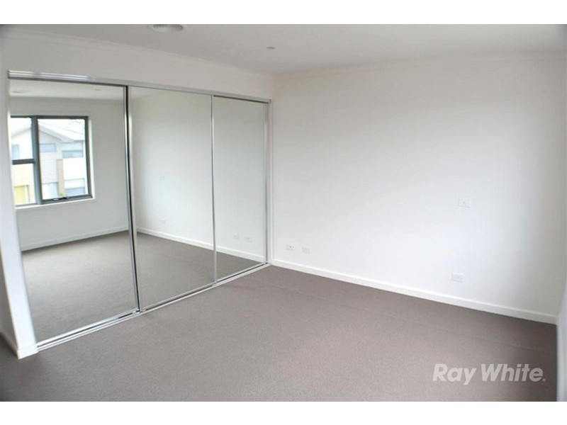 23 Brunton Crescent, Mulgrave VIC 3170