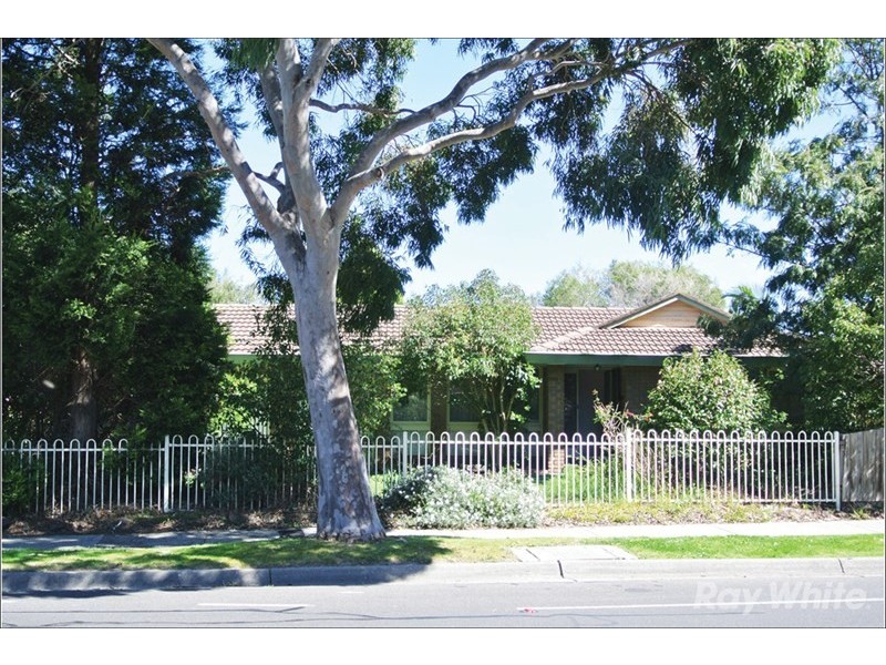 2 Alderford Drive, Wantirna VIC 3152