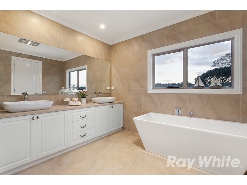 40 Kerrie Road, Glen Waverley VIC 3150