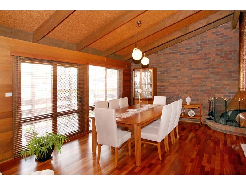 4 Gwyn Rise, Vermont South VIC 3133