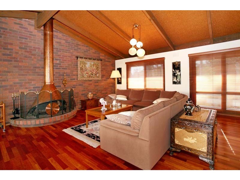 4 Gwyn Rise, Vermont South VIC 3133