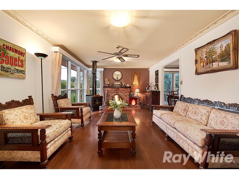 7 Rivett Crescent, Mulgrave VIC 3170