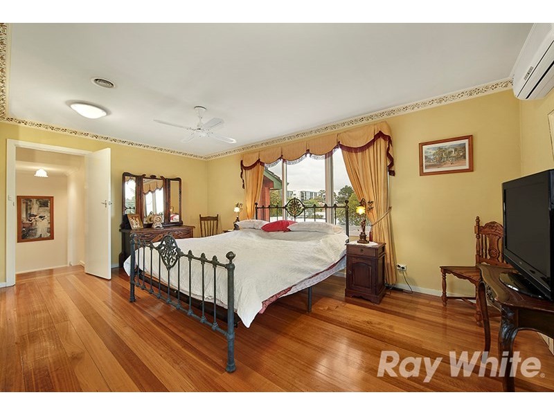 7 Rivett Crescent, Mulgrave VIC 3170