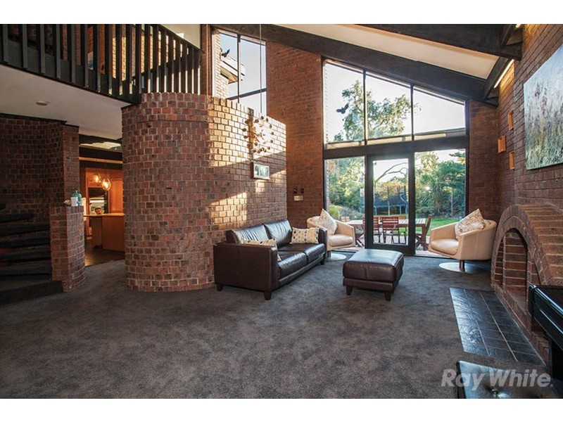 11 The Woodland, Wheelers Hill VIC 3150