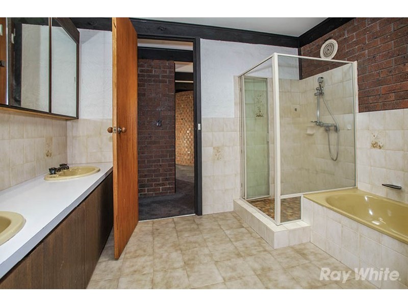 11 The Woodland, Wheelers Hill VIC 3150