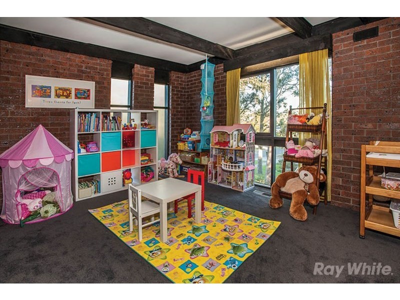 11 The Woodland, Wheelers Hill VIC 3150