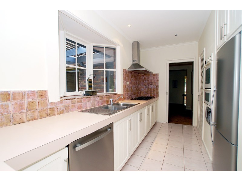 7 Bluegum Avenue, Wheelers Hill VIC 3150