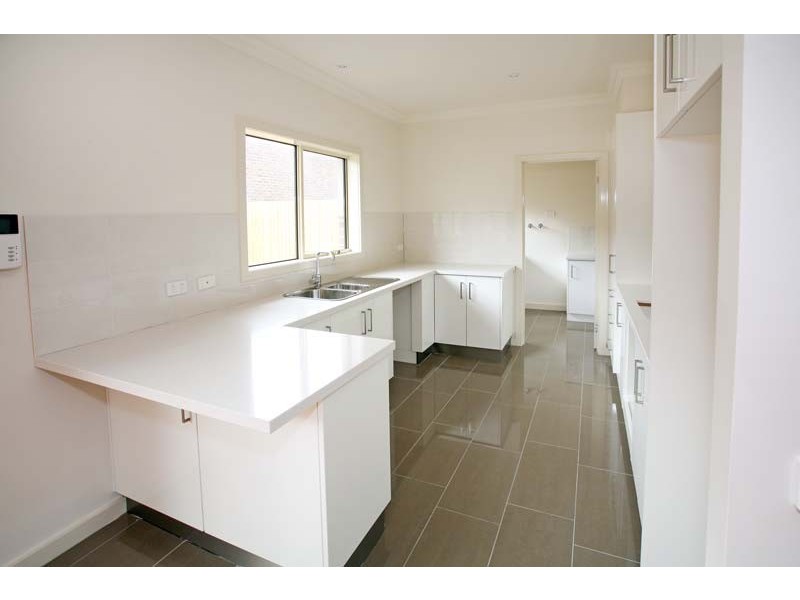 4/2 Joyce Avenue, Glen Waverley VIC 3150