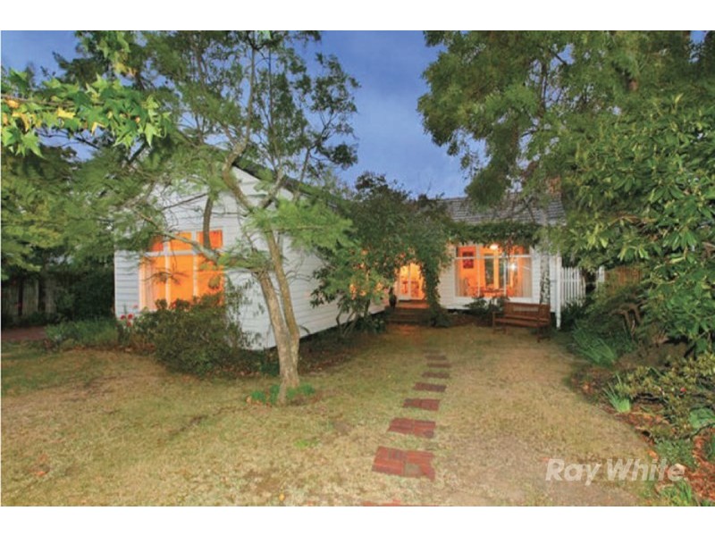 1 Aroona Avenue, Mitcham VIC 3132