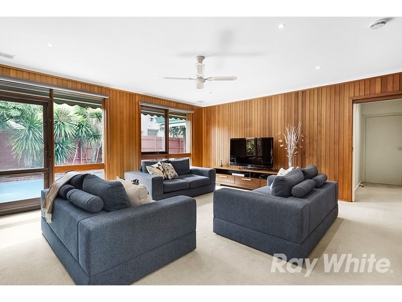 16 Pentland Court, Glen Waverley VIC 3150
