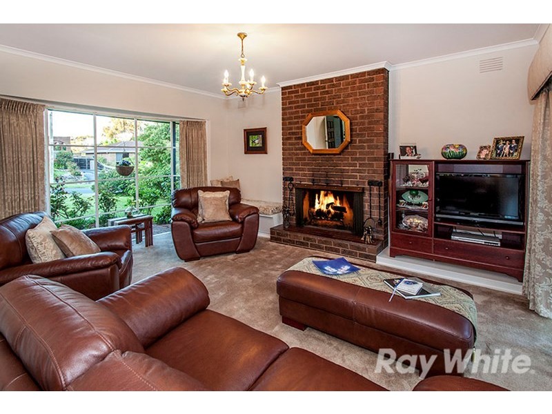 16 Baranbali Drive, Vermont South VIC 3133