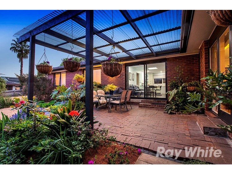 16 Baranbali Drive, Vermont South VIC 3133