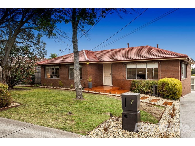 7 Mantova Drive, Wheelers Hill VIC 3150