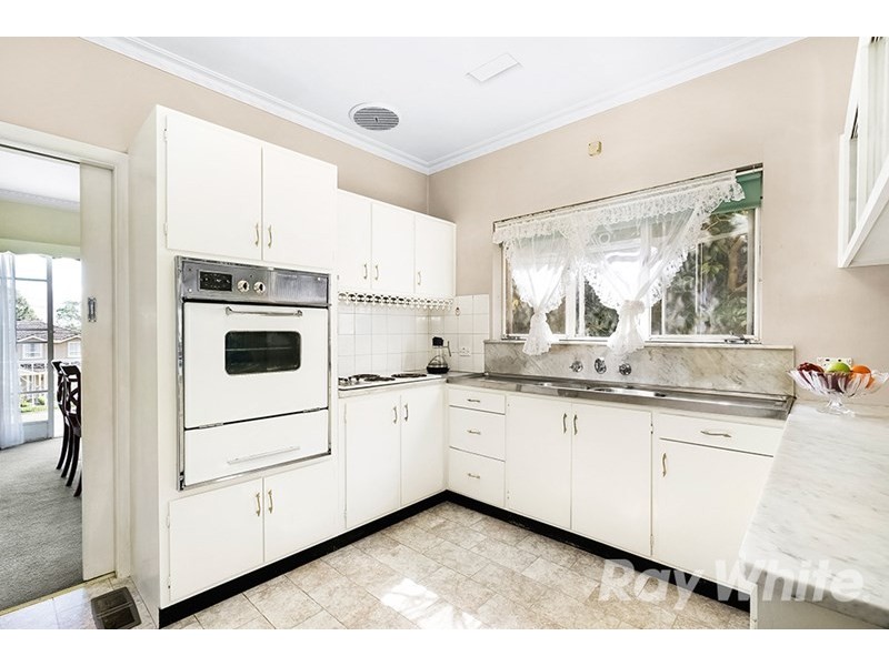 14 Farquharson Street, Mount Waverley VIC 3149