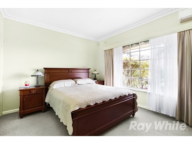 14 Farquharson Street, Mount Waverley VIC 3149
