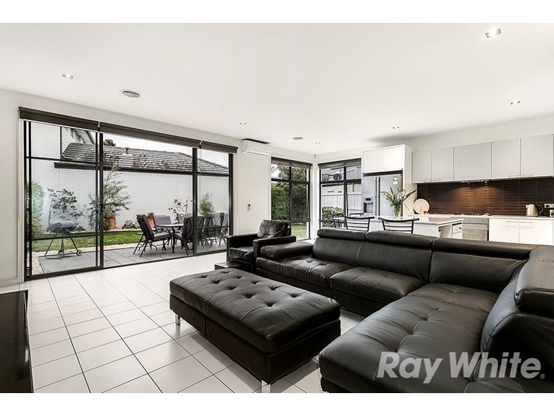 6 Old Trafford Way, Mulgrave VIC 3170