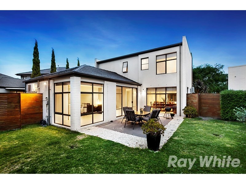 6 Old Trafford Way, Mulgrave VIC 3170