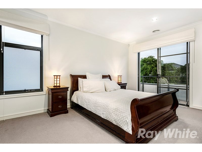 6 Old Trafford Way, Mulgrave VIC 3170