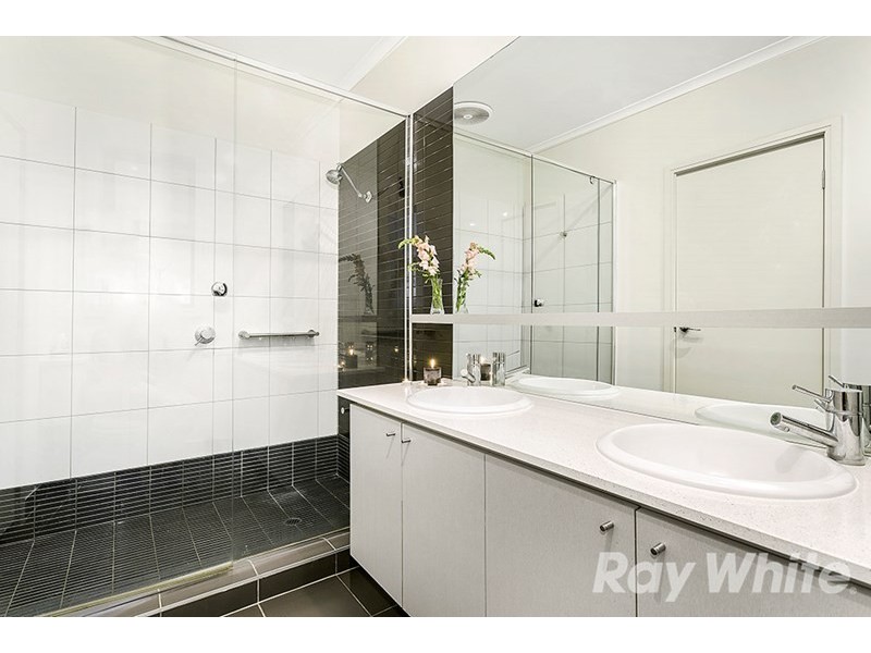 6 Old Trafford Way, Mulgrave VIC 3170