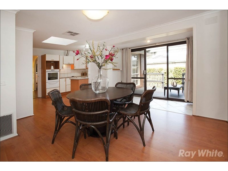 11 Chancellor Drive, Wheelers Hill VIC 3150