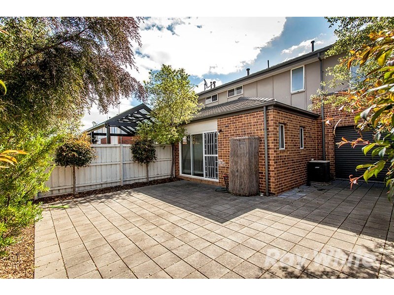 21 Southampton Drive, Mulgrave VIC 3170