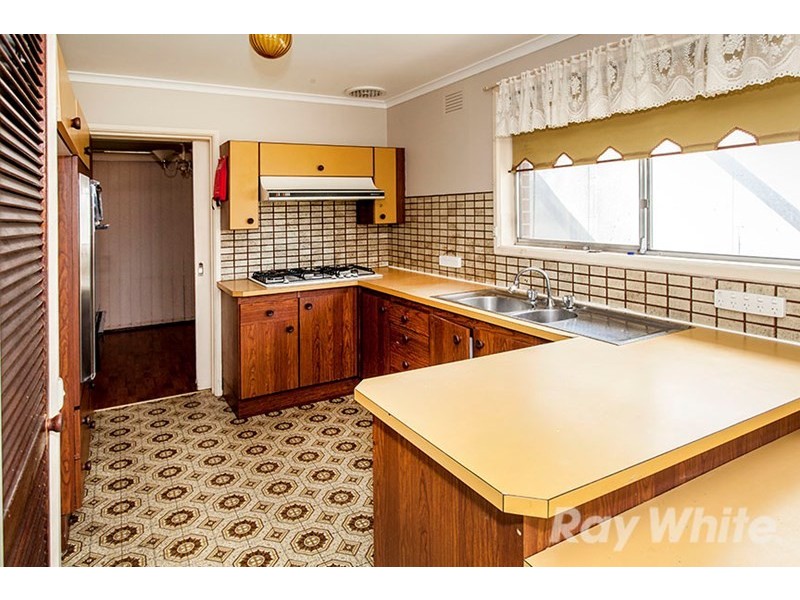 29 Tiverton Drive, Mulgrave VIC 3170