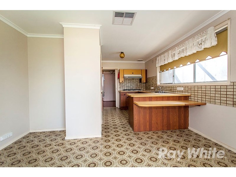 29 Tiverton Drive, Mulgrave VIC 3170