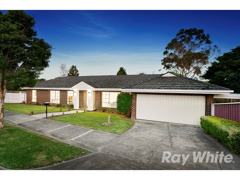 16 Neera Court, Glen Waverley VIC 3150