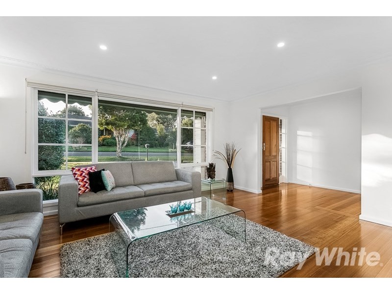 16 Neera Court, Glen Waverley VIC 3150