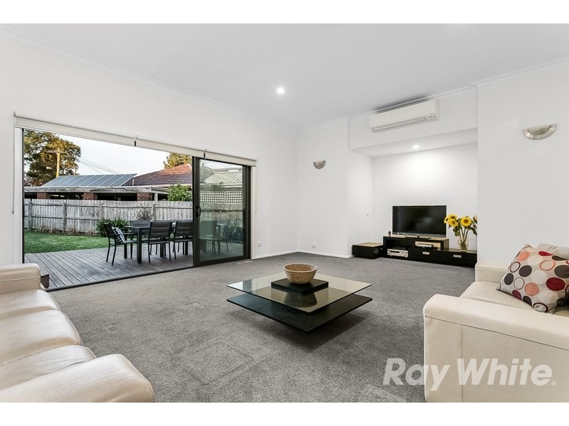 16 Neera Court, Glen Waverley VIC 3150