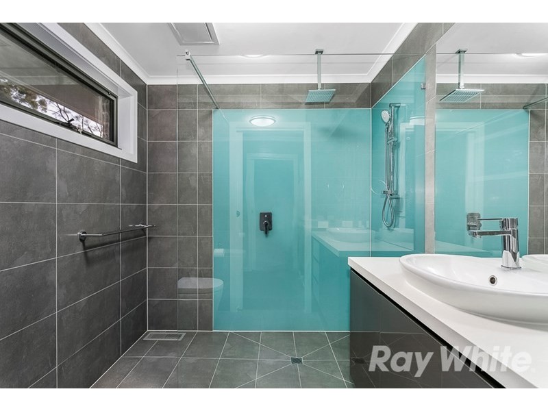 16 Neera Court, Glen Waverley VIC 3150