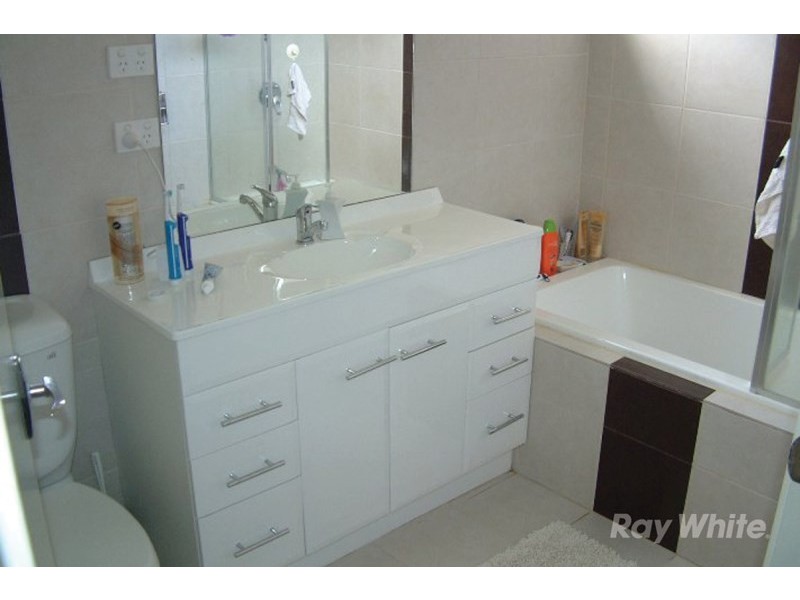 16 Florey Crescent, Mulgrave VIC 3170