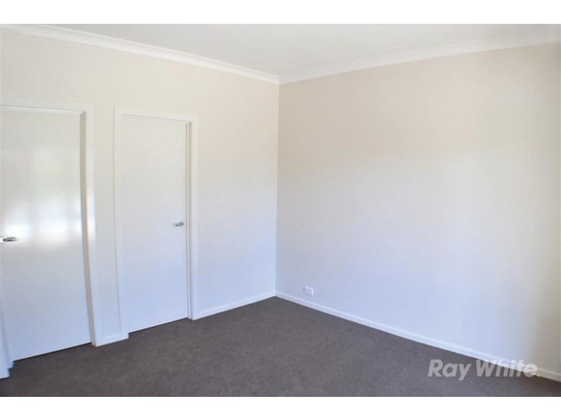 8 Harvie Street, Glen Waverley VIC 3150