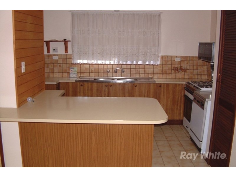 48 Calderwood Avenue, Wheelers Hill VIC 3150