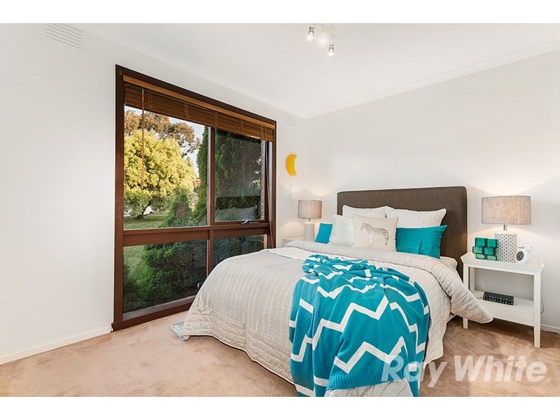 15 Lalor Close, Mulgrave VIC 3170