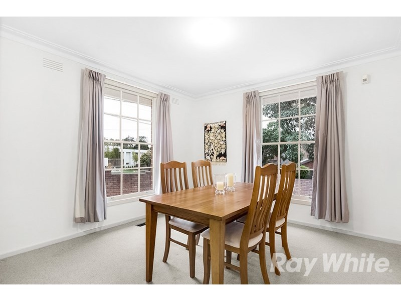 9 Dunsmuir Drive, Mount Waverley VIC 3149