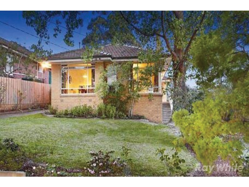 6 Grandview Road, Chadstone VIC 3148